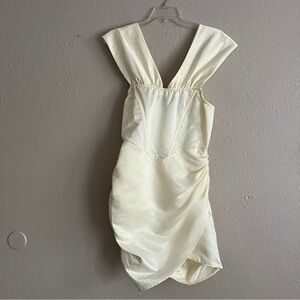 Pretty little thing shape cream runched corset bardo bodycon dress
